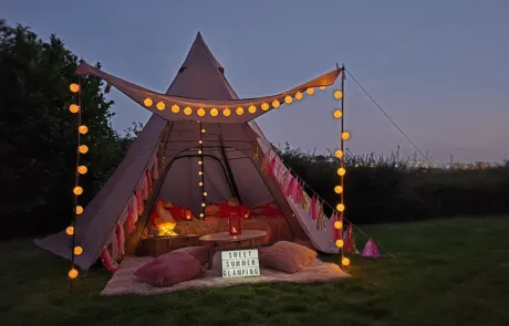 sweet summer glamping